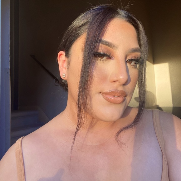 Meet your Posher, Samantha - Picture 1 of 4